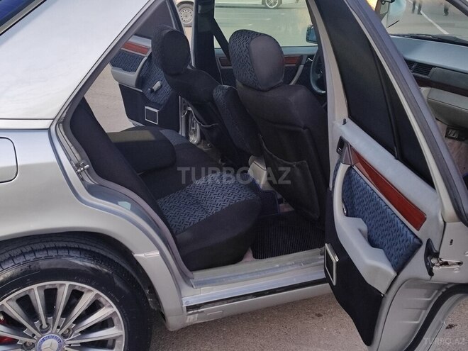 Mercedes E 220 1995, 406,300 km - 2.2 l - Bakı