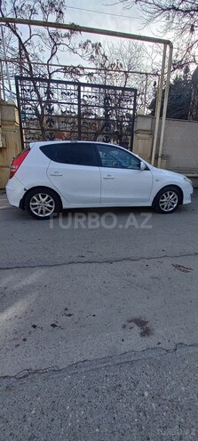 Hyundai i30 2011, 310,000 km - 1.6 л - Bakı