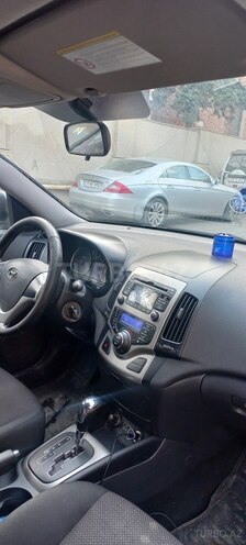Hyundai i30 2011, 310,000 km - 1.6 л - Bakı