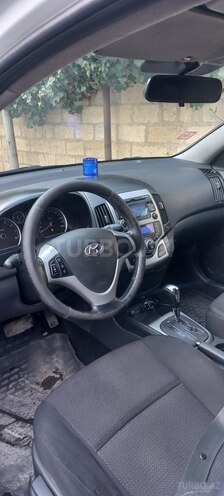 Hyundai i30 2011, 310,000 km - 1.6 л - Bakı