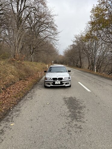 BMW 320 2001, 345,000 km - 2.2 l - Quba