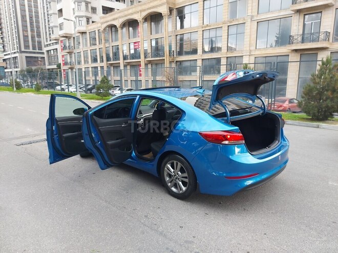 Hyundai Elantra 2017, 130,000 km - 2.0 l - Bakı
