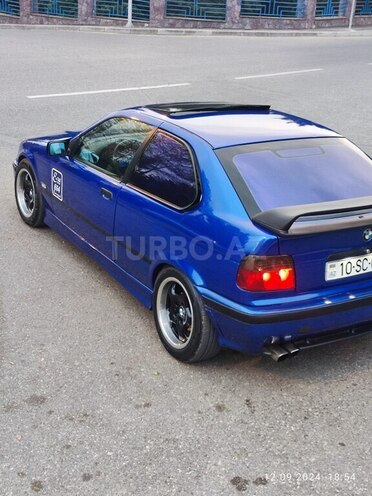 BMW 316 1996, 320,000 km - 1.6 l - Qusar