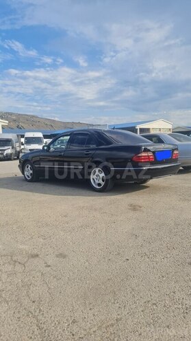 Mercedes E 240 2000, 375,000 km - 2.4 l - Bakı