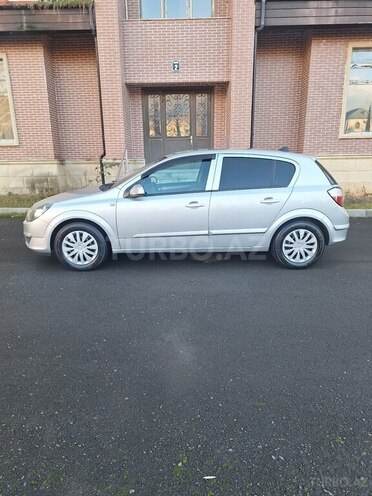 Opel Astra 2004, 247,665 km - 1.4 л - Zaqatala