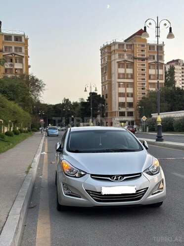 Hyundai Elantra 2015, 82,000 km - 1.8 л - Bakı