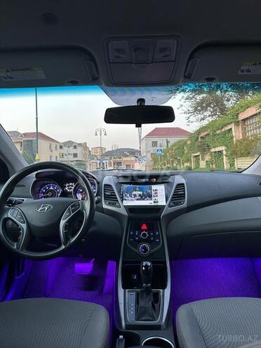 Hyundai Elantra 2015, 82,000 km - 1.8 л - Bakı