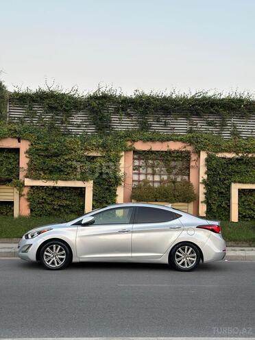 Hyundai Elantra 2015, 82,000 km - 1.8 л - Bakı