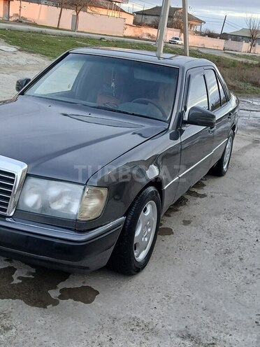 Mercedes E 230 1991, 356,875 km - 2.3 l - Neftçala