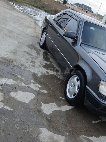 Mercedes E 230 1991, 356,875 km - 2.3 l - Neftçala