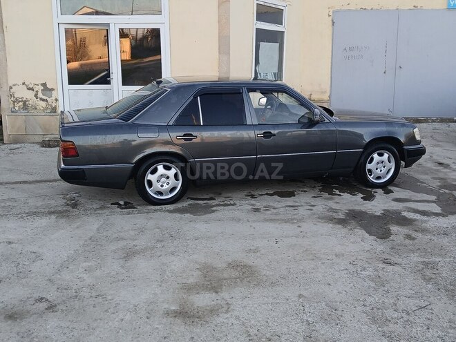 Mercedes E 230 1991, 356,875 km - 2.3 l - Neftçala