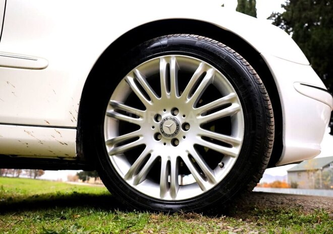 Mercedes E 240 2004, 155,687 km - 2.6 l - Lənkəran