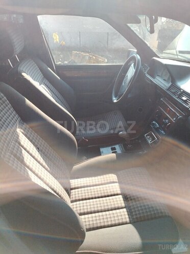 Mercedes E 200 d 1991, 622,888 km - 2.0 л - Göyçay