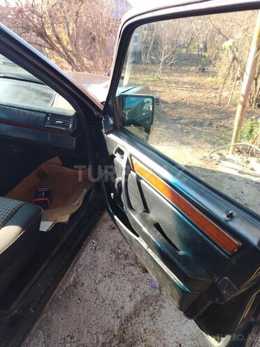 Mercedes E 200 d 1991, 622,888 km - 2.0 л - Göyçay