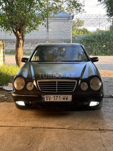 Mercedes E 220 d 2001, 600,000 km - 2.2 l - Qazax
