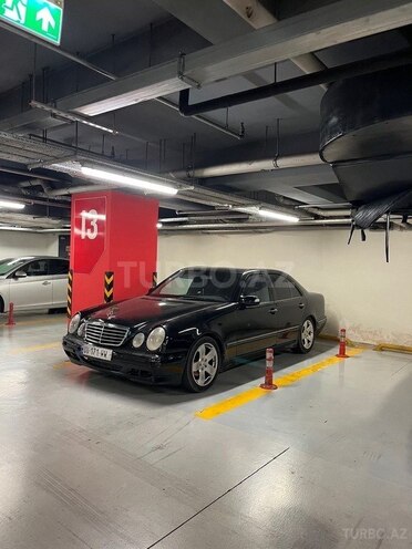 Mercedes E 220 d 2001, 600,000 km - 2.2 l - Qazax