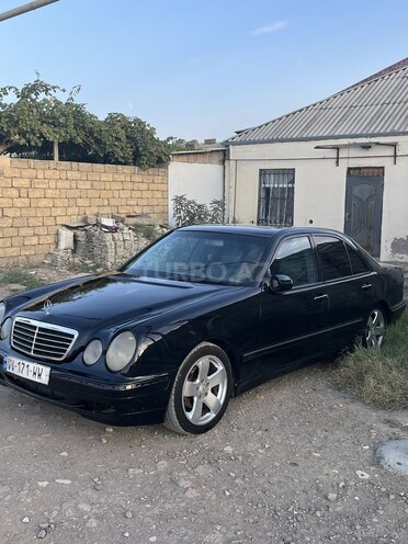 Mercedes E 220 d 2001, 600,000 km - 2.2 l - Qazax