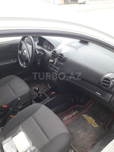 Chevrolet Aveo 2011, 296,856 km - 1.4 l - Quba