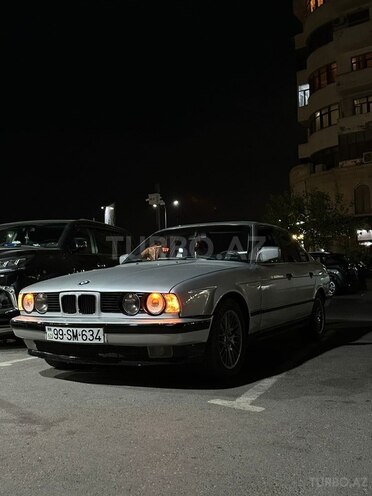 BMW 520 1990, 246,000 km - 2.0 l - Bakı
