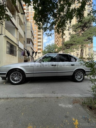 BMW 520 1990, 246,000 km - 2.0 l - Bakı