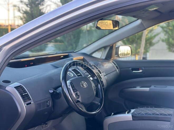 Toyota Prius 2007, 250,000 km - 1.5 l - Salyan
