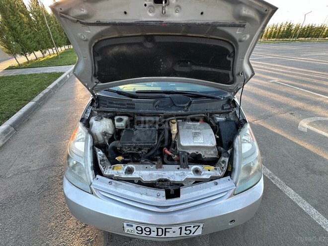 Toyota Prius 2007, 250,000 km - 1.5 l - Salyan