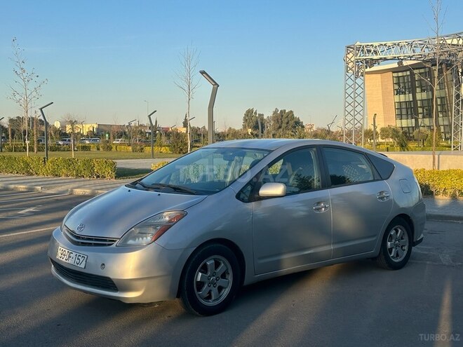 Toyota Prius 2007, 250,000 km - 1.5 l - Salyan