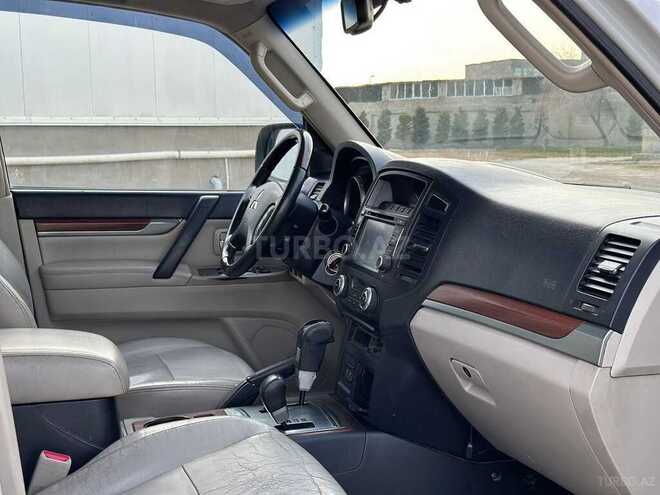 Mitsubishi Pajero 2008, 217,000 km - 3.2 л - Bakı