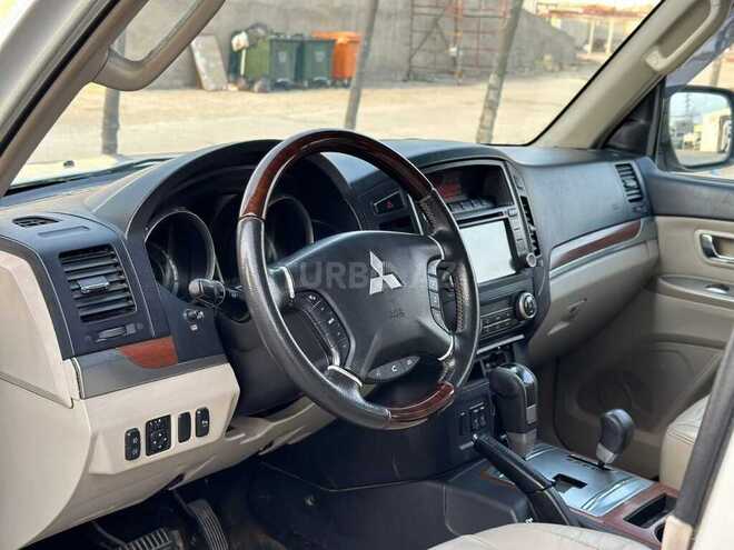 Mitsubishi Pajero 2008, 217,000 km - 3.2 л - Bakı
