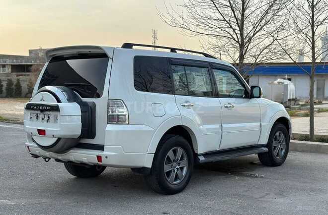 Mitsubishi Pajero 2008, 217,000 km - 3.2 л - Bakı