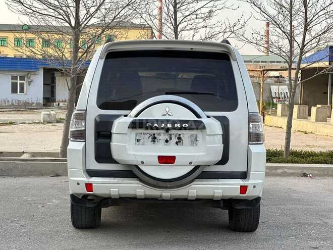 Mitsubishi Pajero 2008, 217,000 km - 3.2 л - Bakı