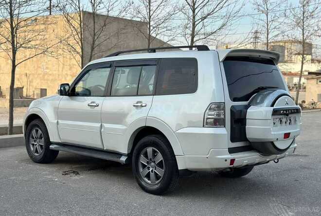 Mitsubishi Pajero 2008, 217,000 km - 3.2 л - Bakı