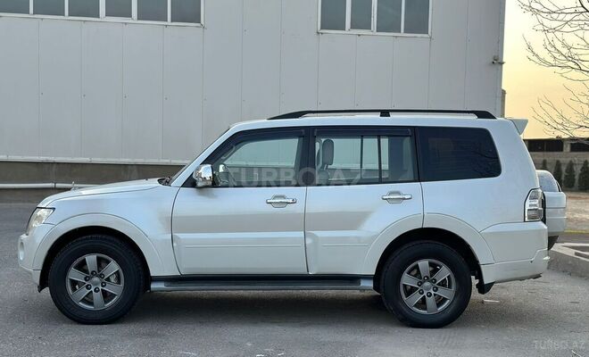 Mitsubishi Pajero 2008, 217,000 km - 3.2 л - Bakı