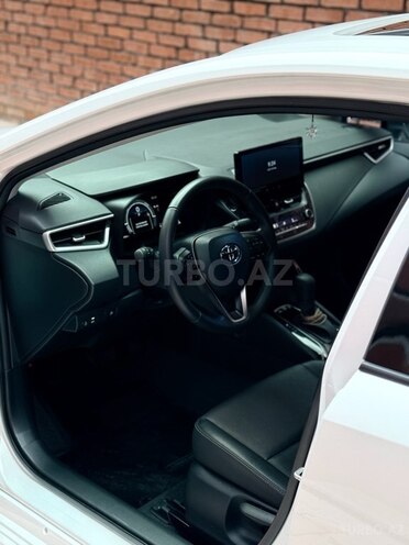 Toyota Corolla 2024, 18,000 km - 1.8 l - Bakı