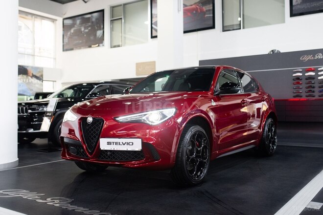 Alfa Romeo Stelvio-1