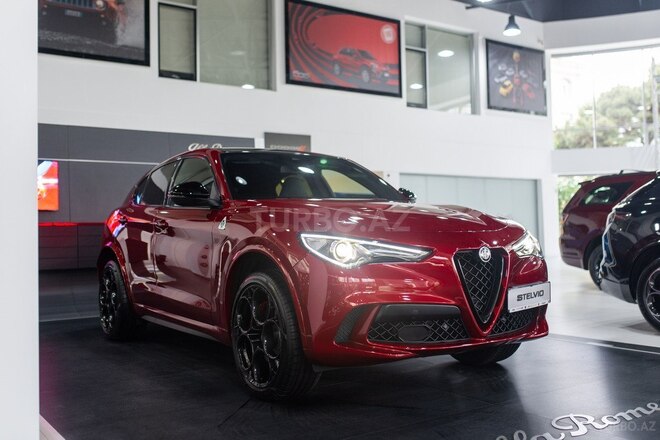 Alfa Romeo Stelvio-3