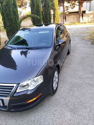 Volkswagen Passat 2006, 280,000 km - 2.0 л - Bakı