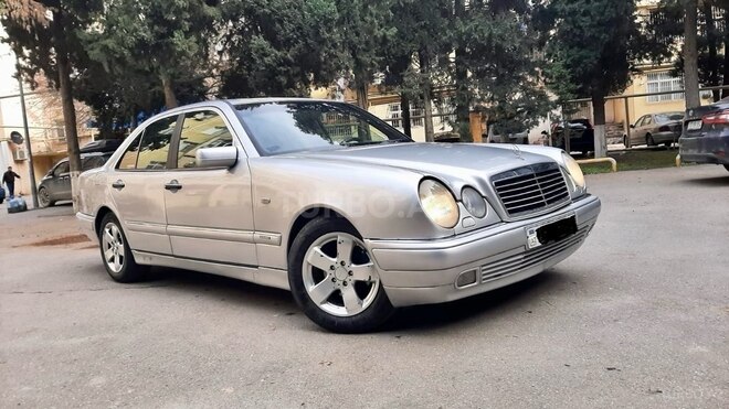 Mercedes E 230 1996, 389,756 km - 2.3 l - Bakı