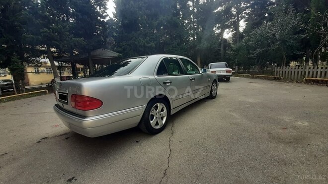 Mercedes E 230 1996, 389,756 km - 2.3 l - Bakı