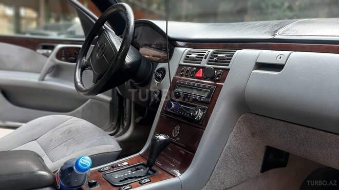 Mercedes E 230 1996, 389,756 km - 2.3 l - Bakı