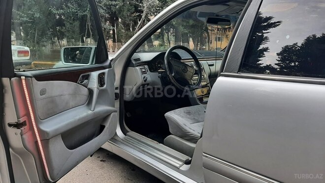 Mercedes E 230 1996, 389,756 km - 2.3 l - Bakı