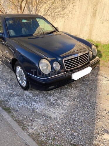 Mercedes E 230 1997, 350,000 km - 2.3 l - Bakı