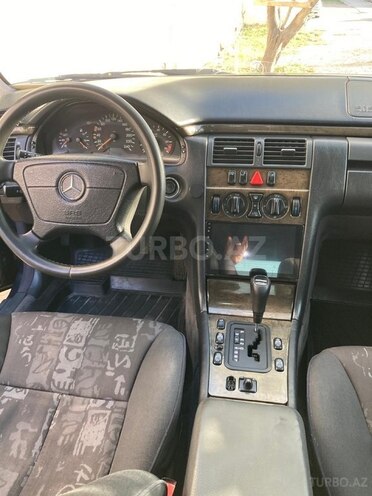 Mercedes E 230 1997, 350,000 km - 2.3 l - Bakı