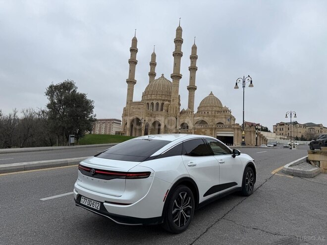 Toyota Crown 2024, 14,000 km - 2.5 л - Bakı