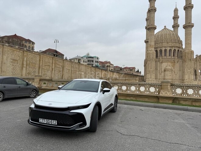 Toyota Crown 2024, 14,000 km - 2.5 л - Bakı