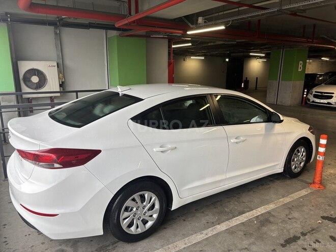 Hyundai Elantra 2017, 234,642 km - 2.0 л - Bakı
