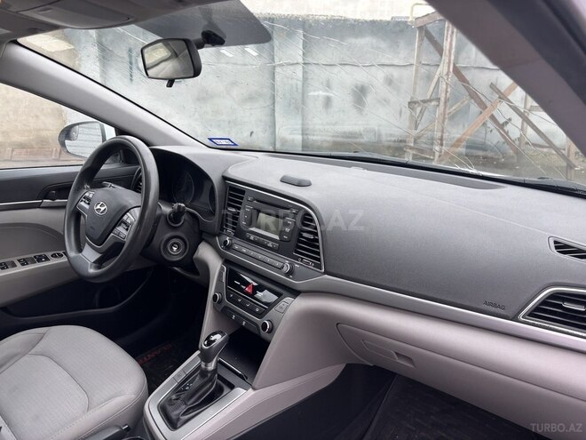 Hyundai Elantra 2017, 234,642 km - 2.0 л - Bakı