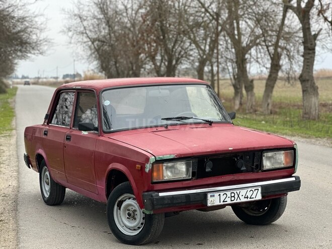 LADA (VAZ) 2105 1993, 25,000 km - 1.5 l - Salyan
