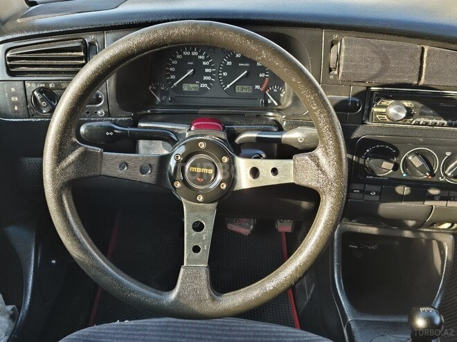 Volkswagen Golf 1993, 278,000 km - 2.0 l - Balakən