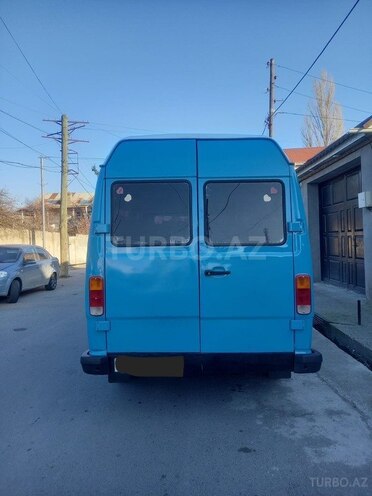 Mercedes 208 D 1994, 200,000 km - 2.5 l - Göyçay